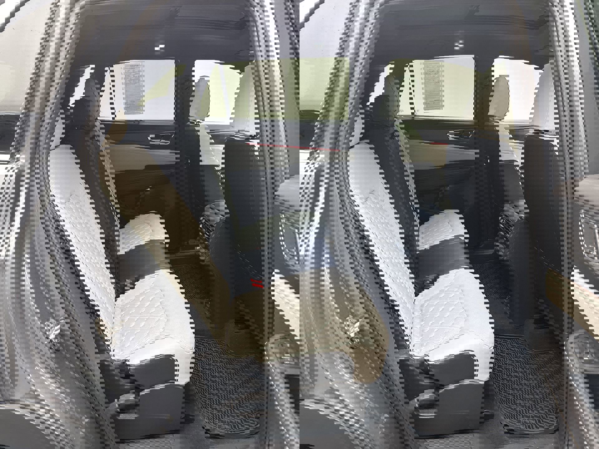 Used 2024 Volkswagen Atlas Cross Sport SEL Premium R-Line image 21