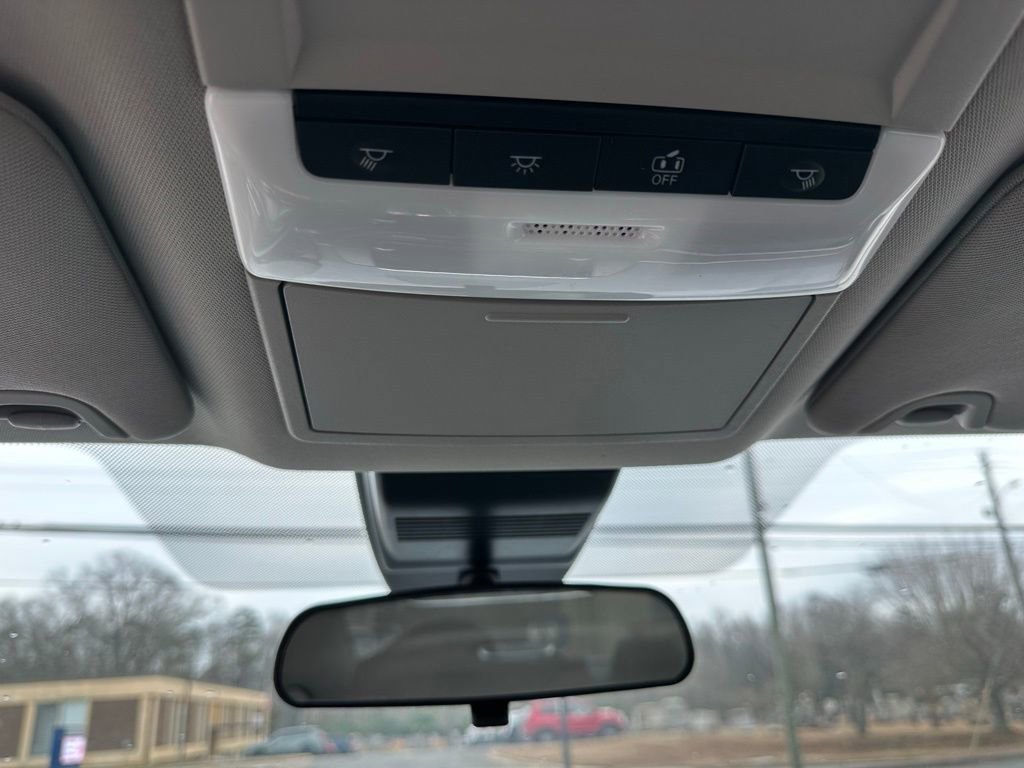 Used 2024 Nissan Altima 2.5 SV image 32