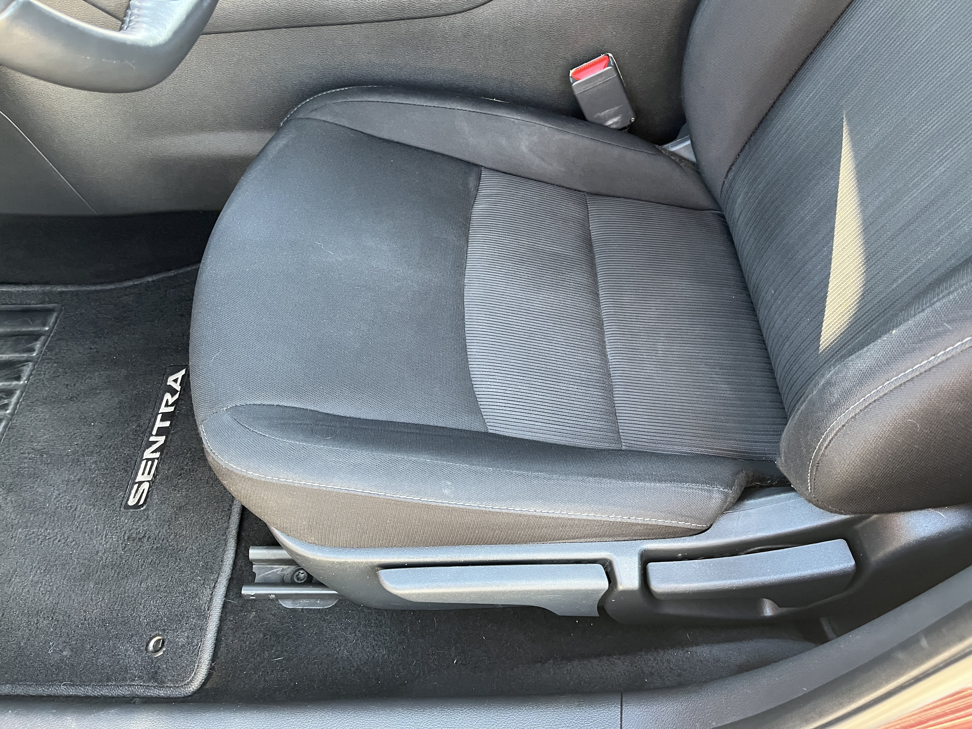 Used 2022 Nissan Sentra SV w/ All-Weather Package FWD image 14