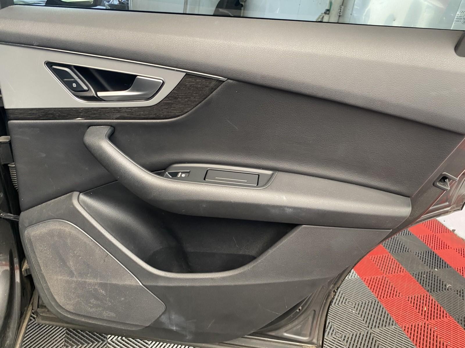 Used 2019 Audi Q7 2.0T Premium w/ Cold Weather Package AWD/4WD image 10