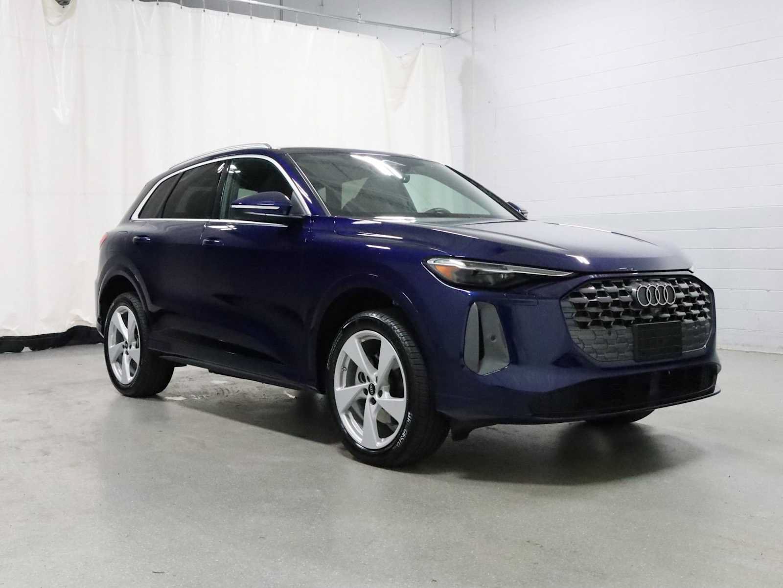 Certified 2025 Audi Q5 Premium Plus AWD/4WD image 13