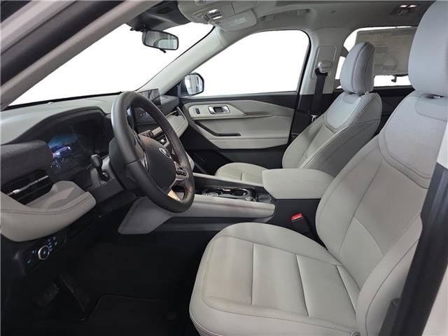 New 2026 Ford Explorer Active w/ Active Comfort Package AWD/4WD image 9