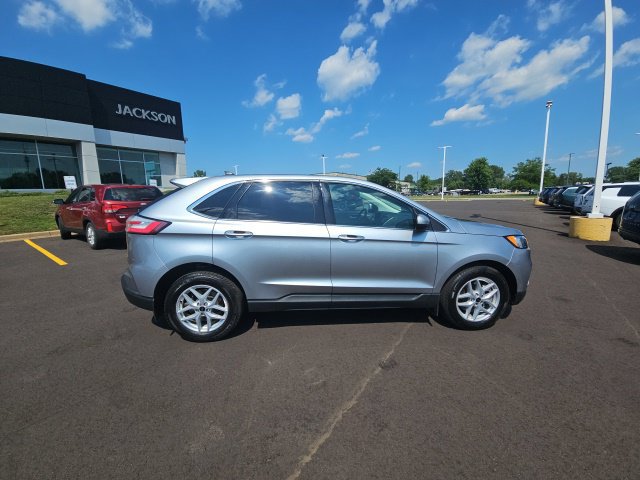 Used 2024 Ford Edge SEL w/ Convenience Package AWD/4WD image 9