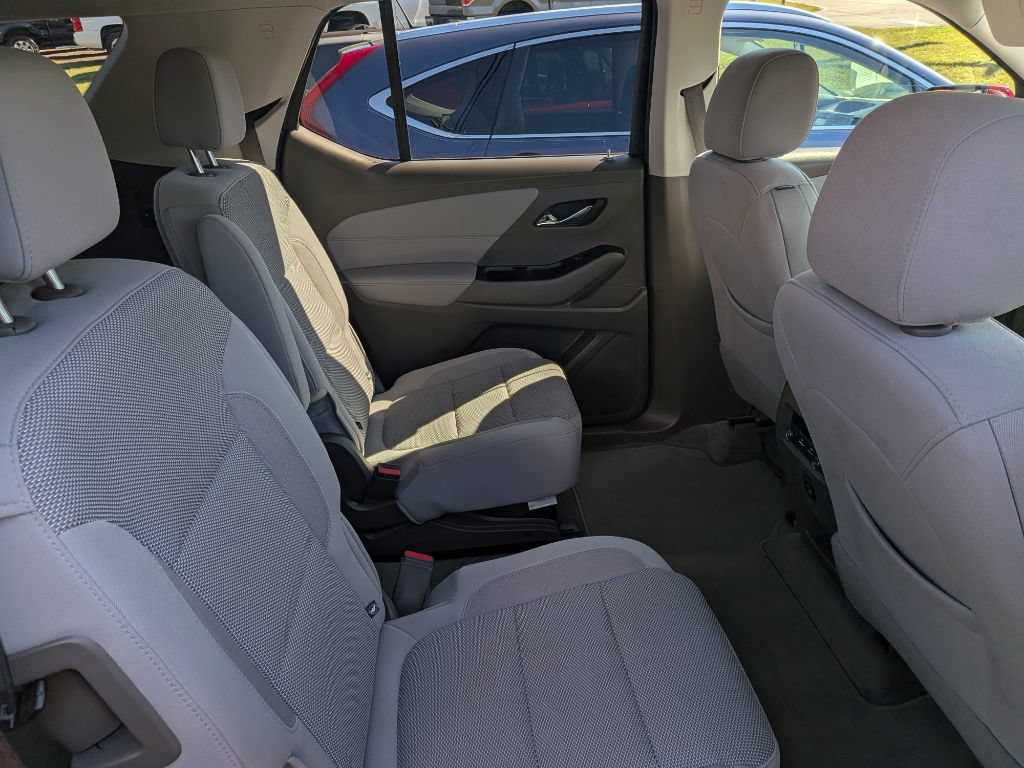 Used 2019 Chevrolet Traverse LT FWD image 10