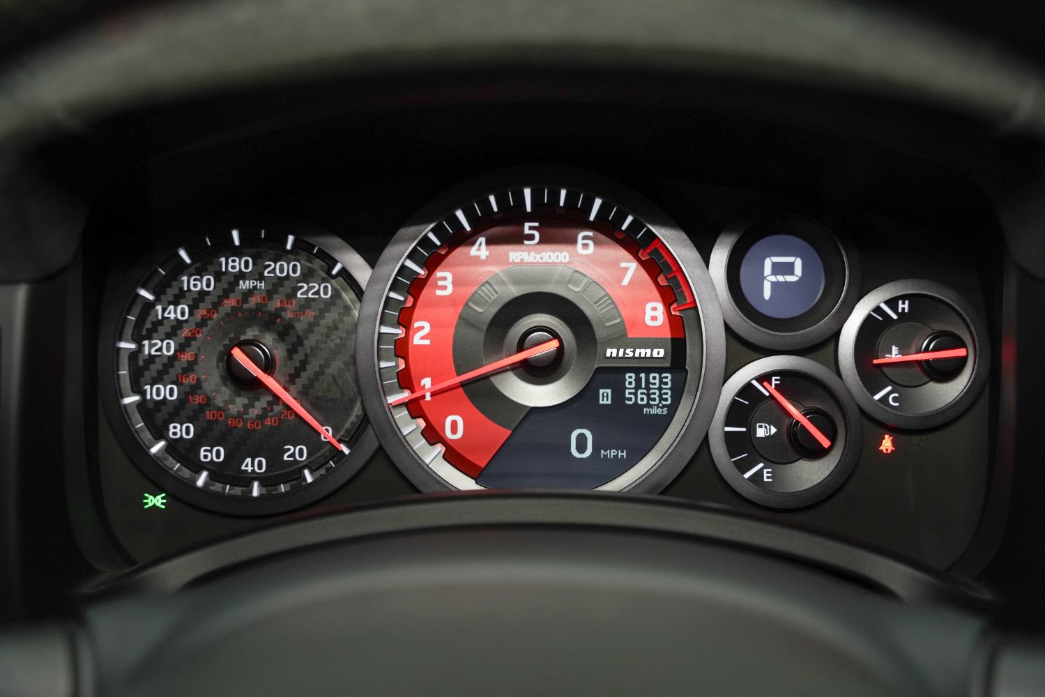 Used 2018 Nissan GT-R NISMO AWD/4WD image 46