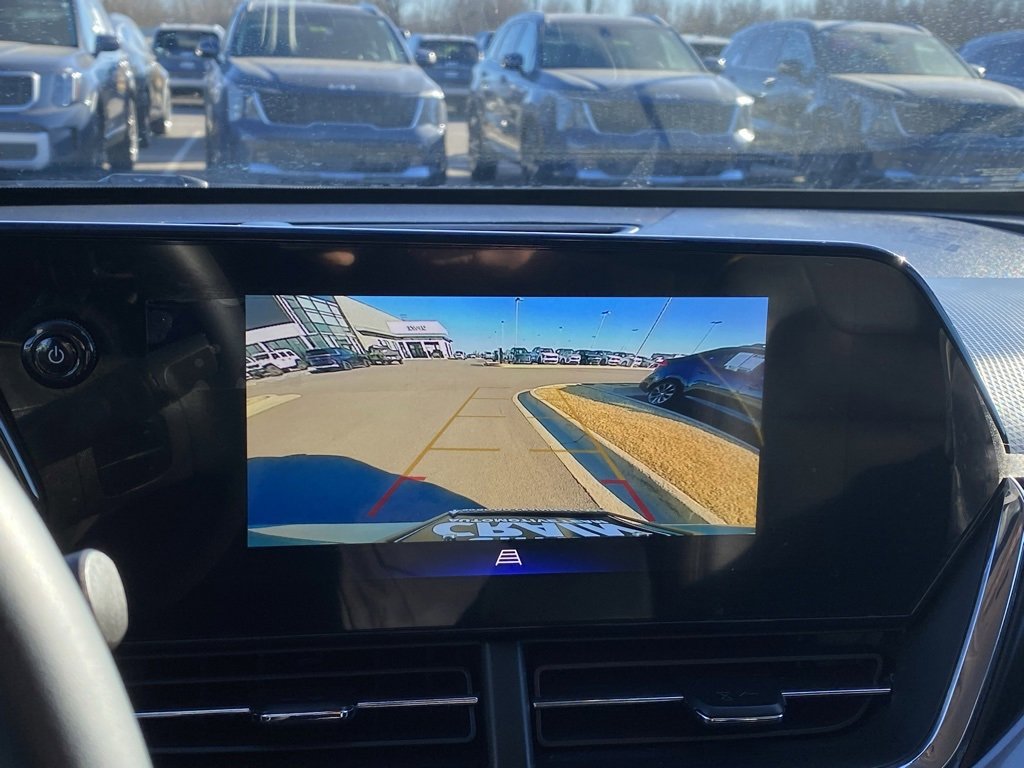 Used 2025 Chevrolet Trax ACTIV w/ Driver Confidence Package image 14