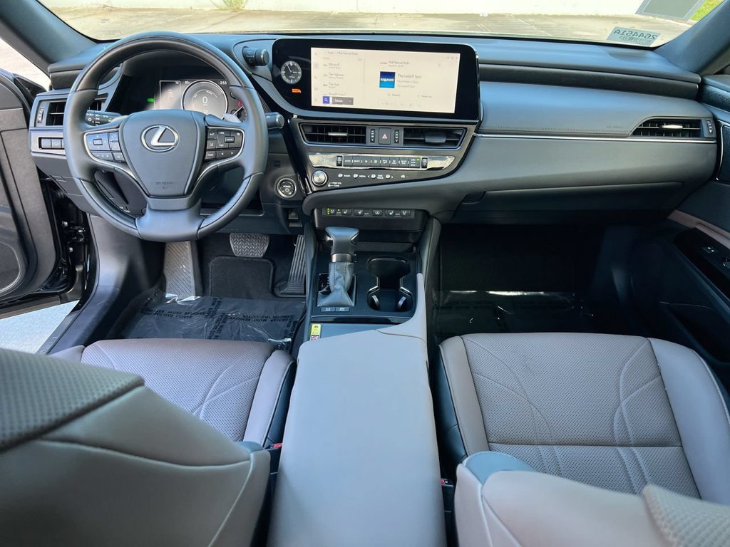 Certified 2024 Lexus ES 300h Ultra Luxury w/ Accessory Package (Z2) FWD image 20