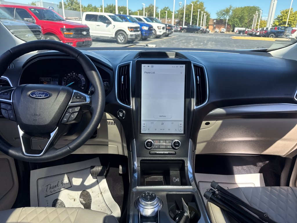 Used 2024 Ford Edge Titanium w/ Equipment Group 301A AWD/4WD image 21