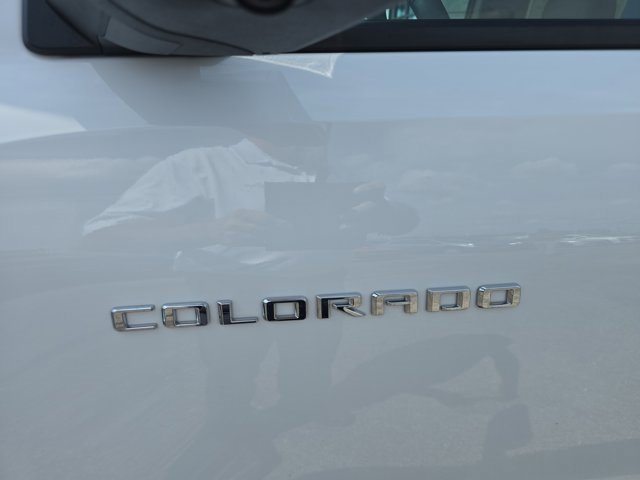 Used 2024 Chevrolet Colorado ZR2 w/ ZR2 Convenience Package III image 11