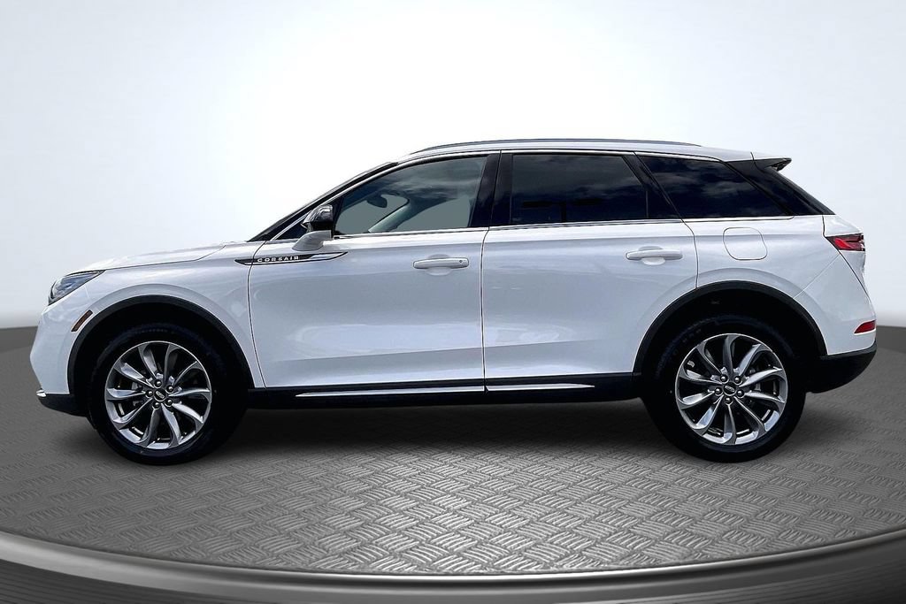 Used 2022 Lincoln Corsair FWD w/ Premium Package image 8