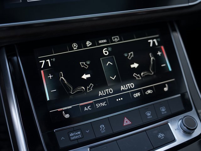 Certified 2025 Audi Q7 2.0T Premium w/ Convenience Plus Package image 26