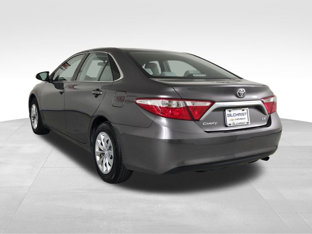 Used 2015 Toyota Camry LE FWD image 5
