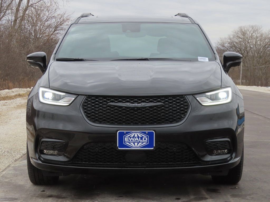 New 2026 Chrysler Pacifica Limited w/ S Appearance Package image 17