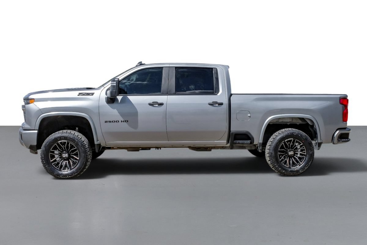 Used 2024 Chevrolet Silverado 2500 Custom w/ Custom Value Package AWD/4WD image 10