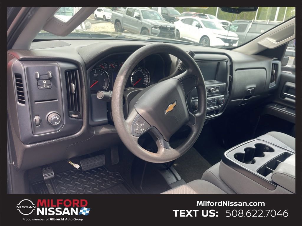 Used 2018 Chevrolet Silverado 2500 W/T w/ Snow Plow Prep Package AWD/4WD image 7