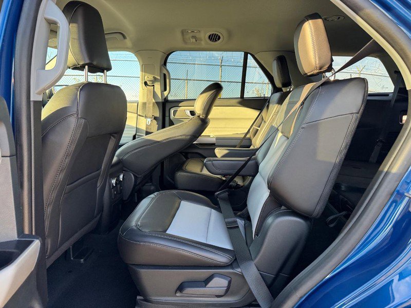 Used 2023 Ford Explorer XLT w/ Equipment Group 202A image 12