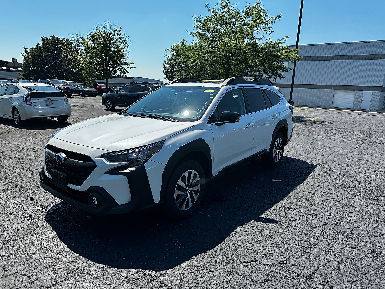 Certified 2025 Subaru Outback Premium AWD/4WD image 7