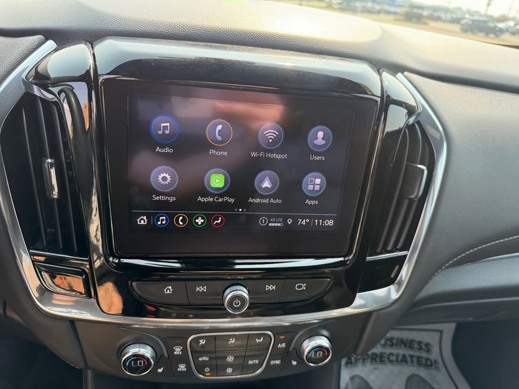Used 2023 Chevrolet Traverse LT image 16