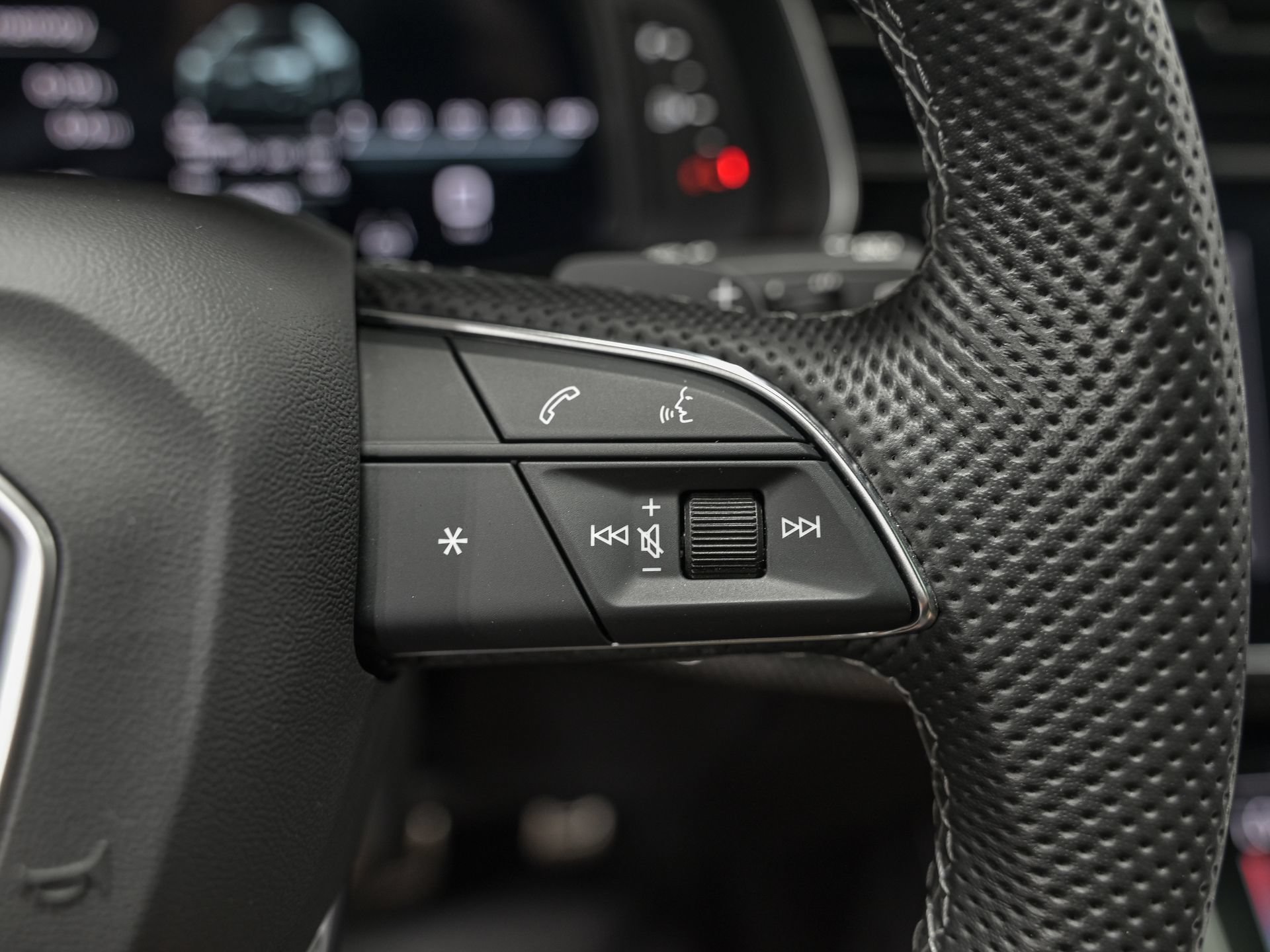 Used 2023 Audi SQ8 Premium Plus AWD/4WD image 20