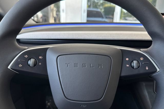 Used 2025 Tesla Model 3 Long Range image 33