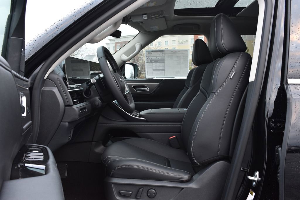 New 2026 INFINITI QX80 Pure w/ Cargo Package image 11