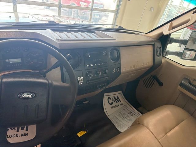 Used 2009 Ford F550 4x4 Regular Cab Super Duty image 10