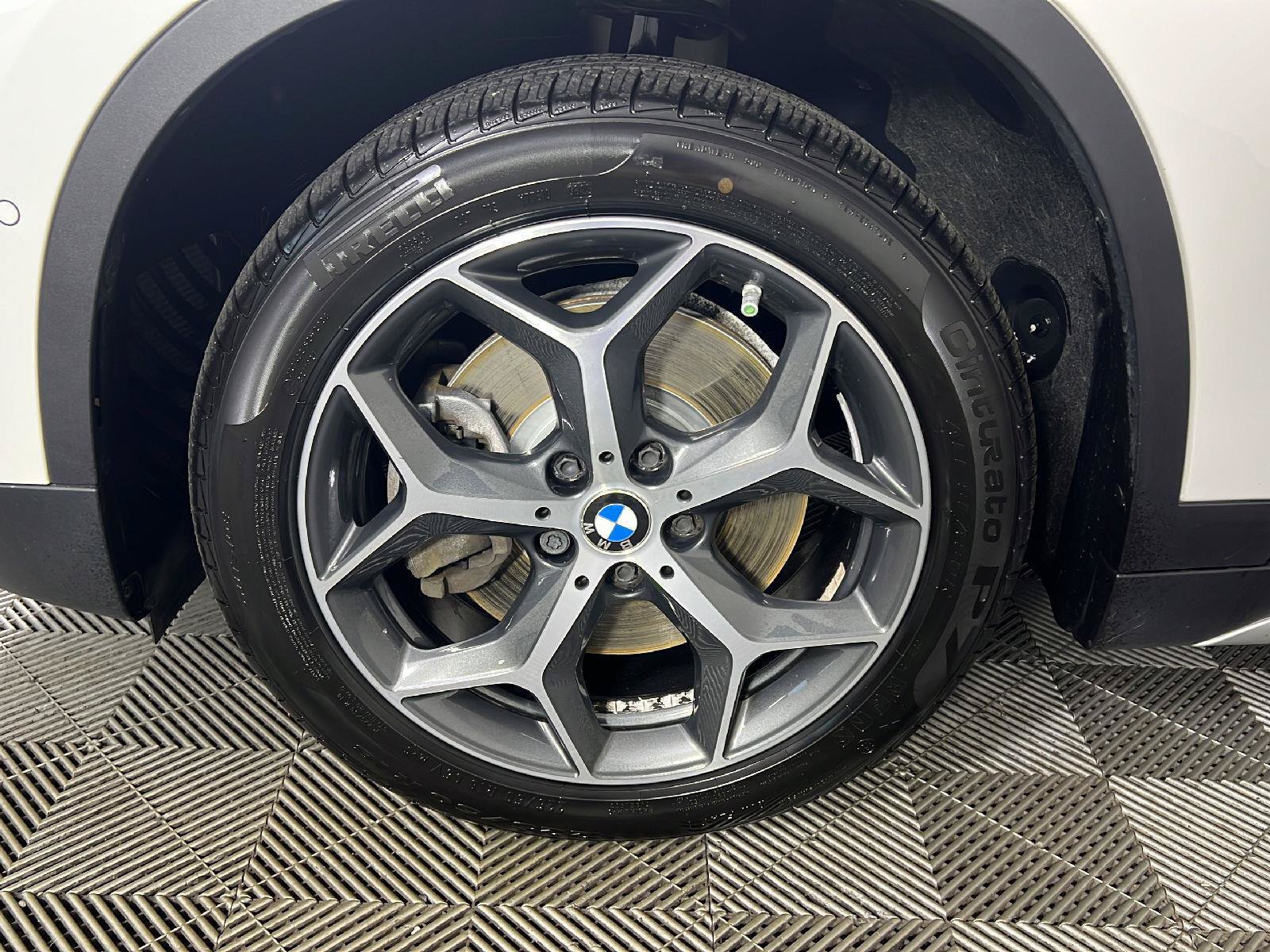 Used 2018 BMW X1 xDrive28i AWD/4WD image 14