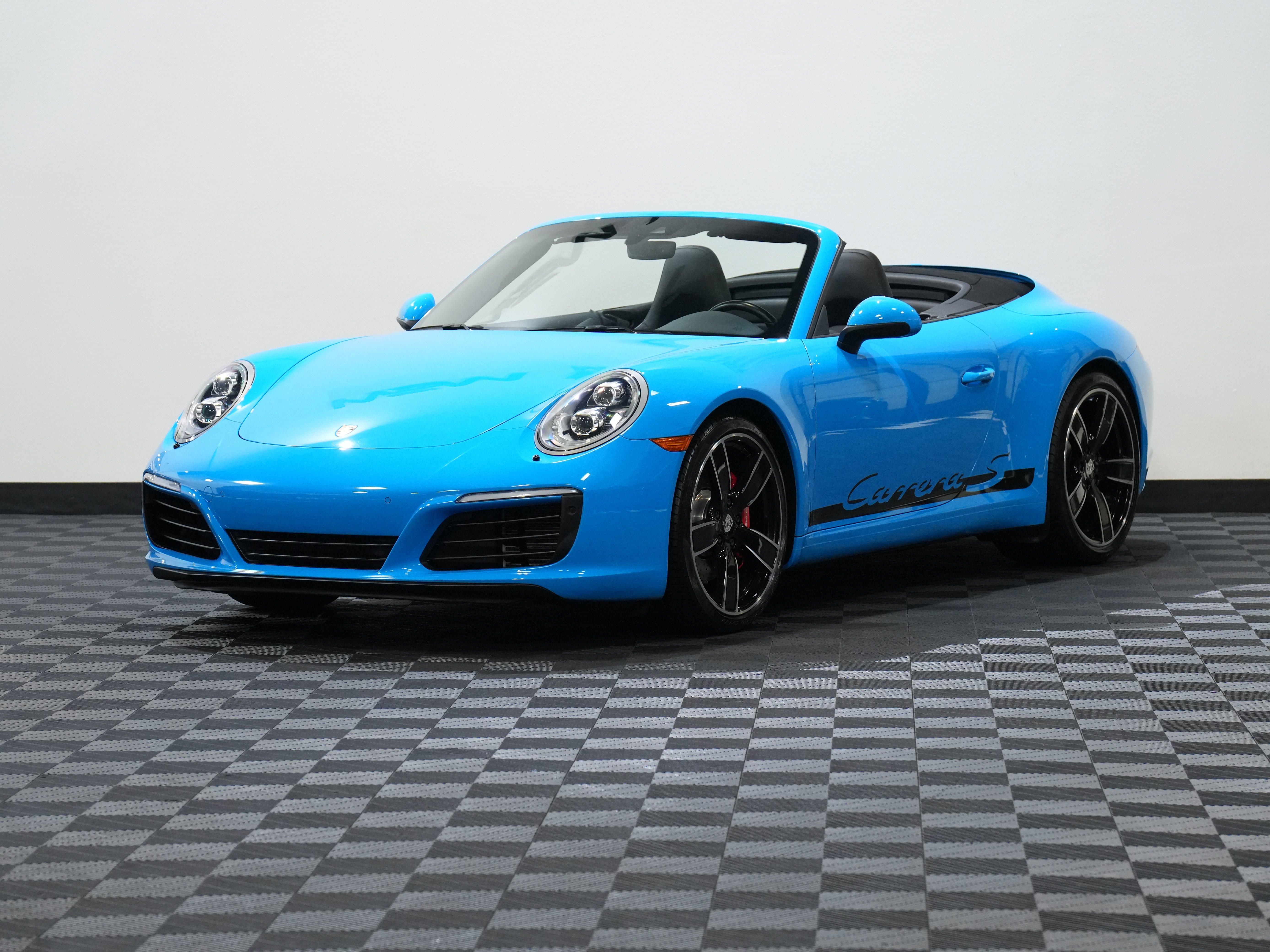 Used 2017 Porsche 911 Carrera S image 3