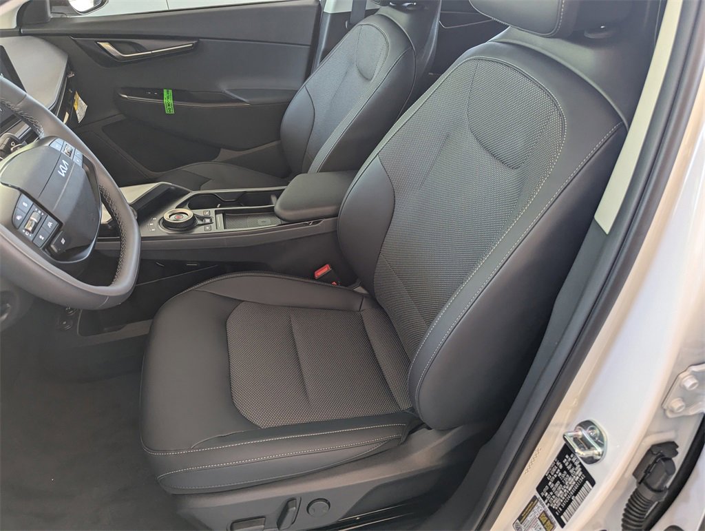 New 2025 Kia EV6 Light image 12