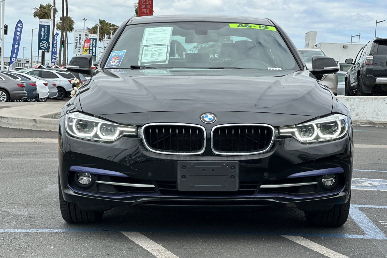 Used 2018 BMW 330i xDrive Sedan AWD/4WD image 9
