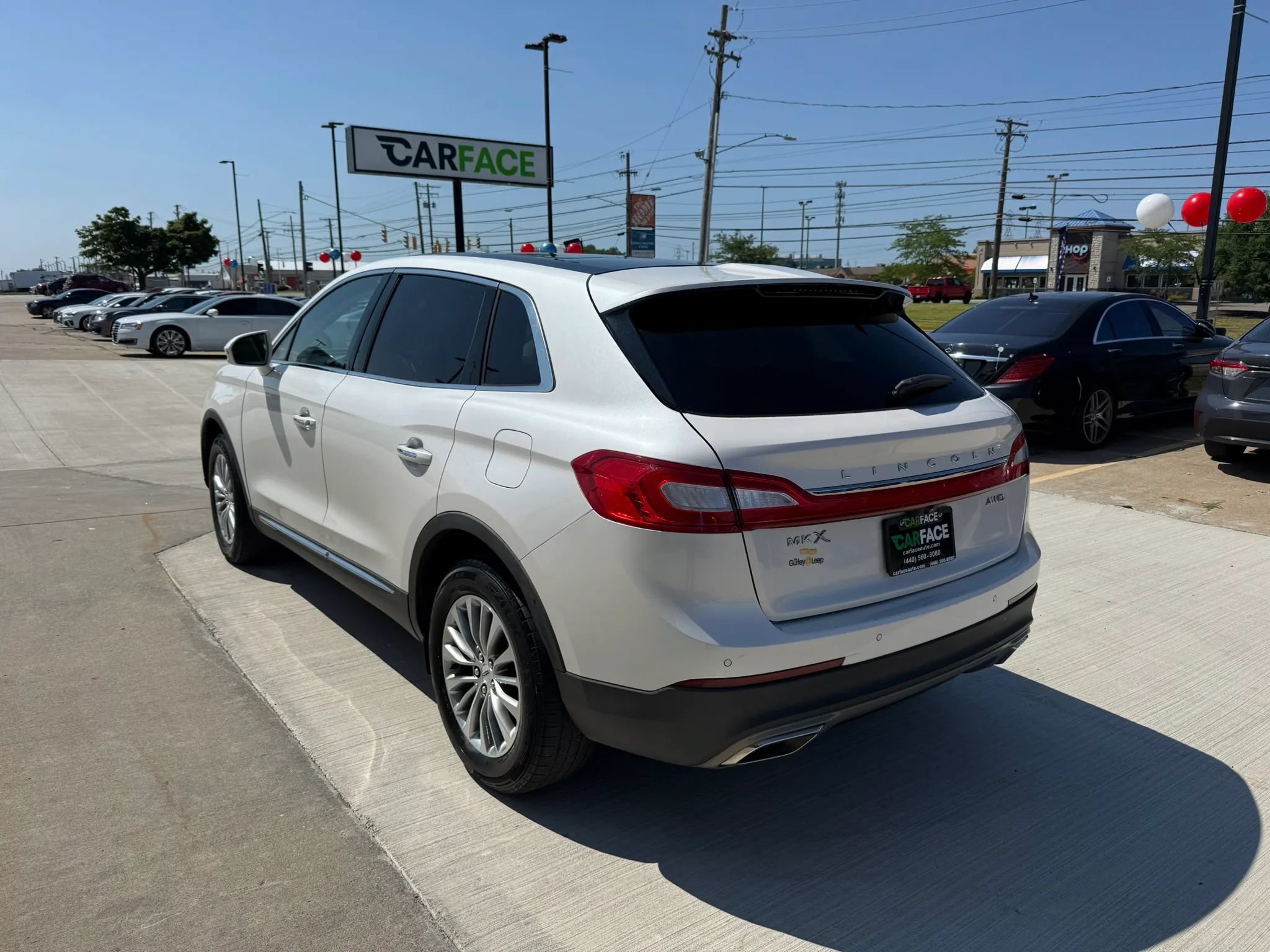 Used 2016 Lincoln MKX Select w/ Select Plus Package AWD/4WD image 9