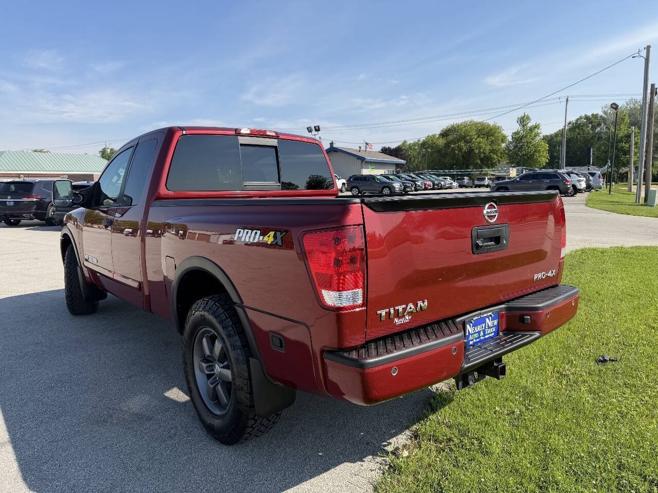 Used 2015 Nissan Titan PRO-4X AWD/4WD image 5