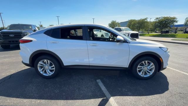 New 2026 Buick Envista Sport Touring w/ Convenience I Package FWD image 9