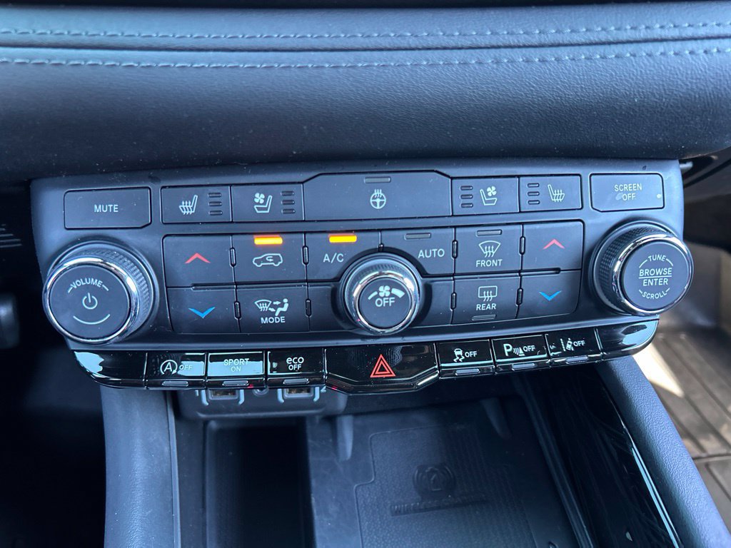 Used 2021 Dodge Durango Citadel w/ Premium Entertainment Group RWD image 37