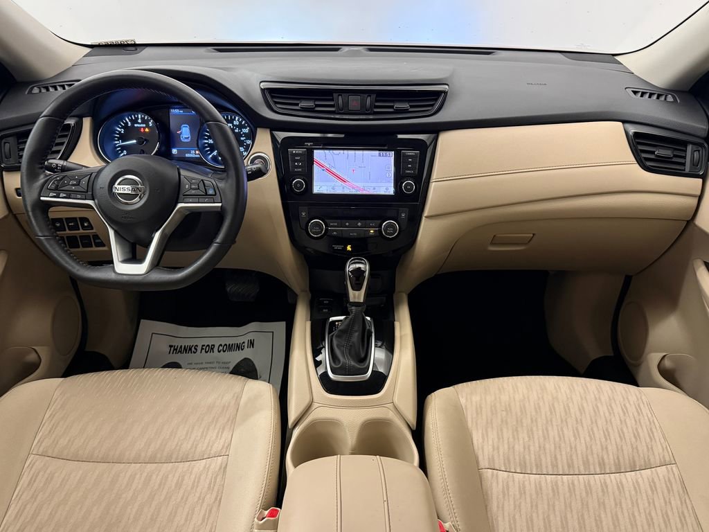 Used 2019 Nissan Rogue SV w/ Premium Package FWD image 12