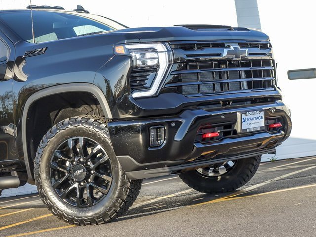 New 2026 Chevrolet Silverado 2500 LT image 3