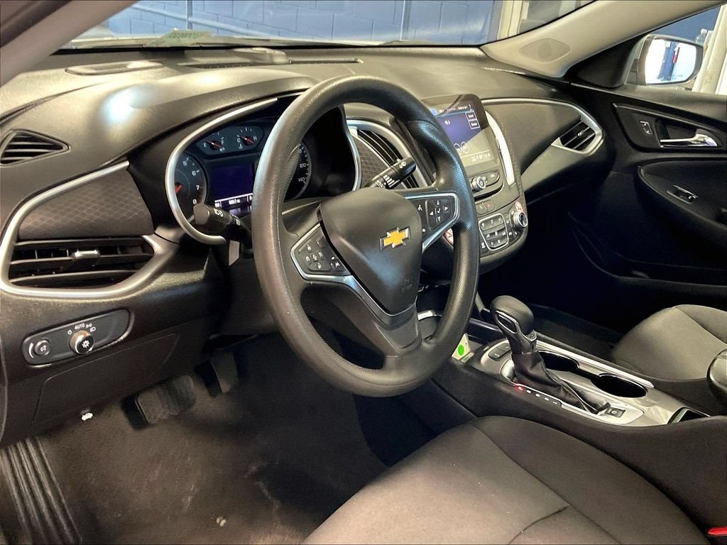 Used 2024 Chevrolet Malibu LT FWD image 8