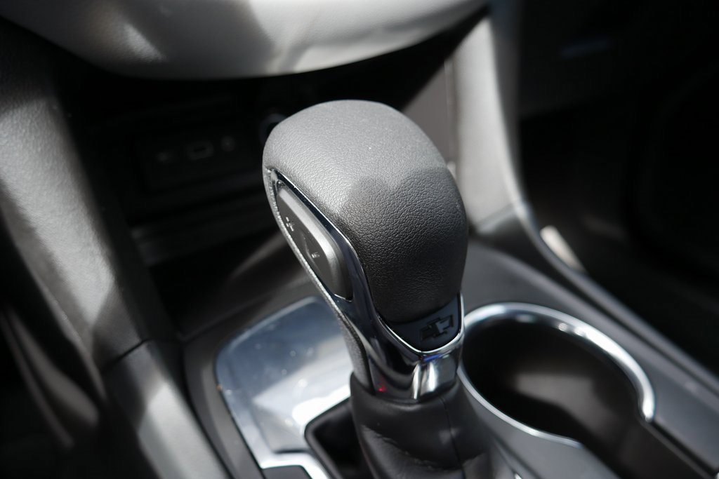 Used 2024 Chevrolet Equinox LS w/ LS Convenience Package image 18