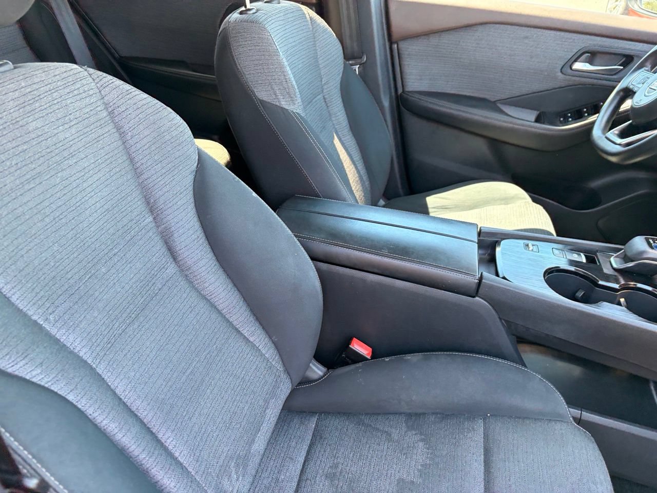 Used 2021 Nissan Rogue SV FWD image 10