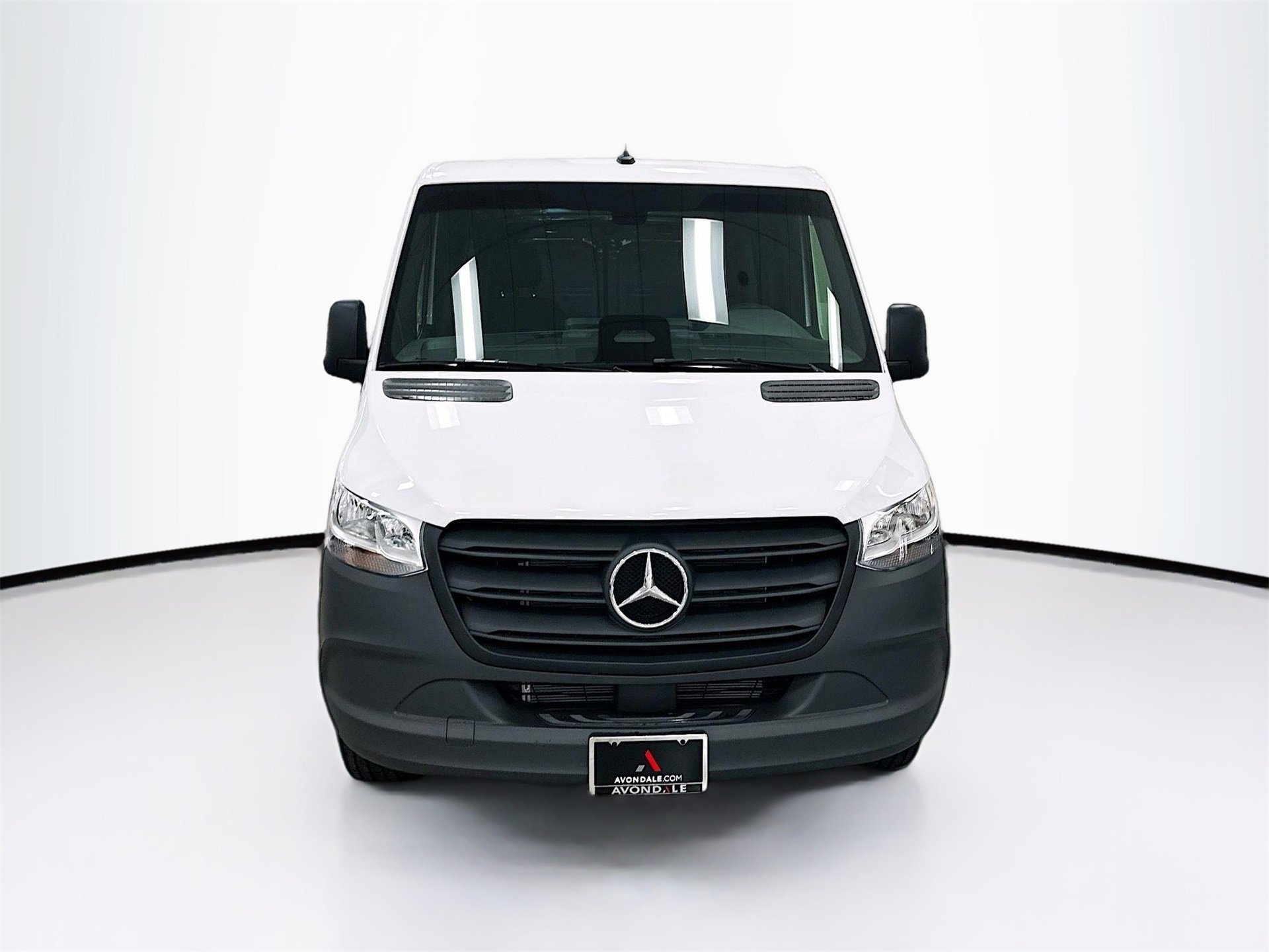 Used 2025 Mercedes-Benz Sprinter 2500 image 2