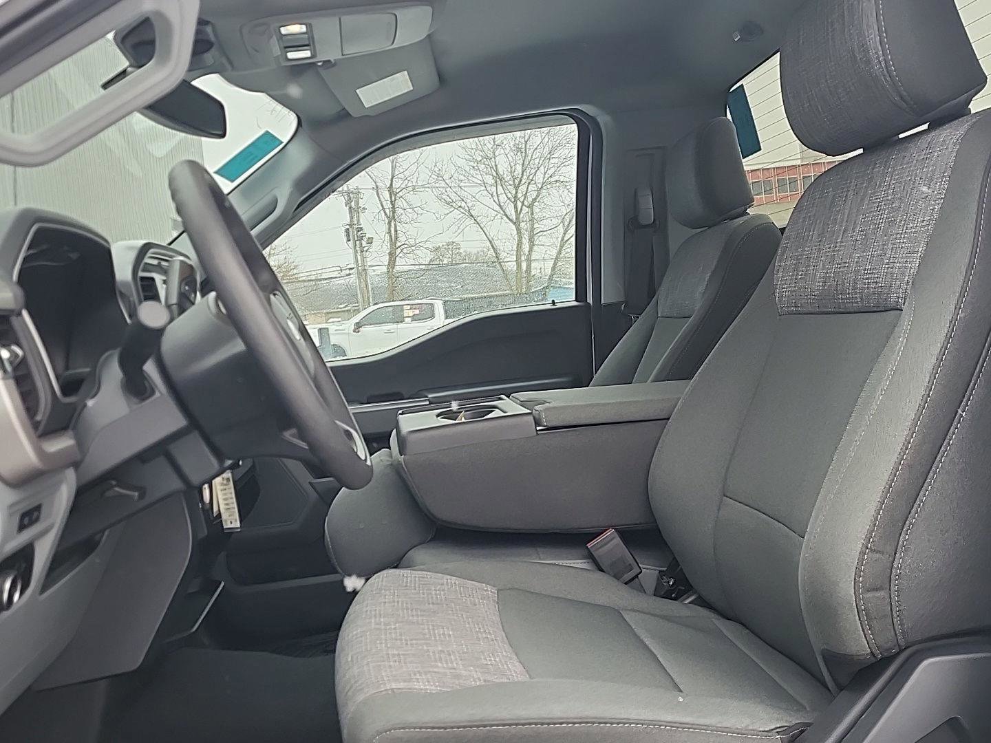 Used 2023 Ford F150 XLT w/ Trailer Tow Package image 9