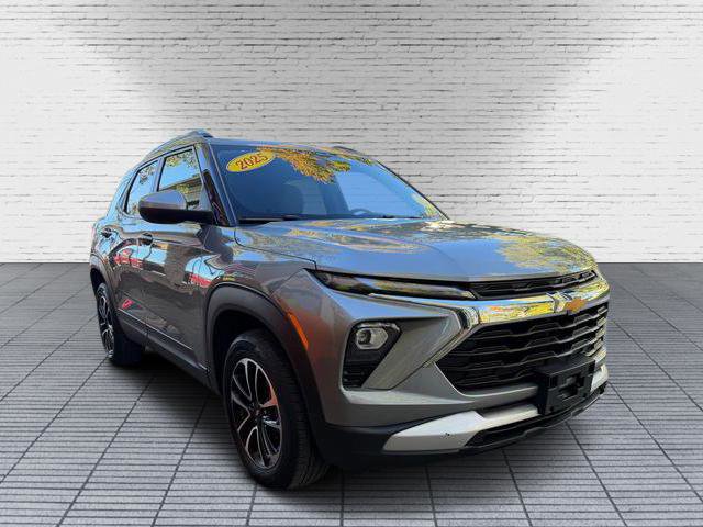 Used 2025 Chevrolet TrailBlazer LT image 5