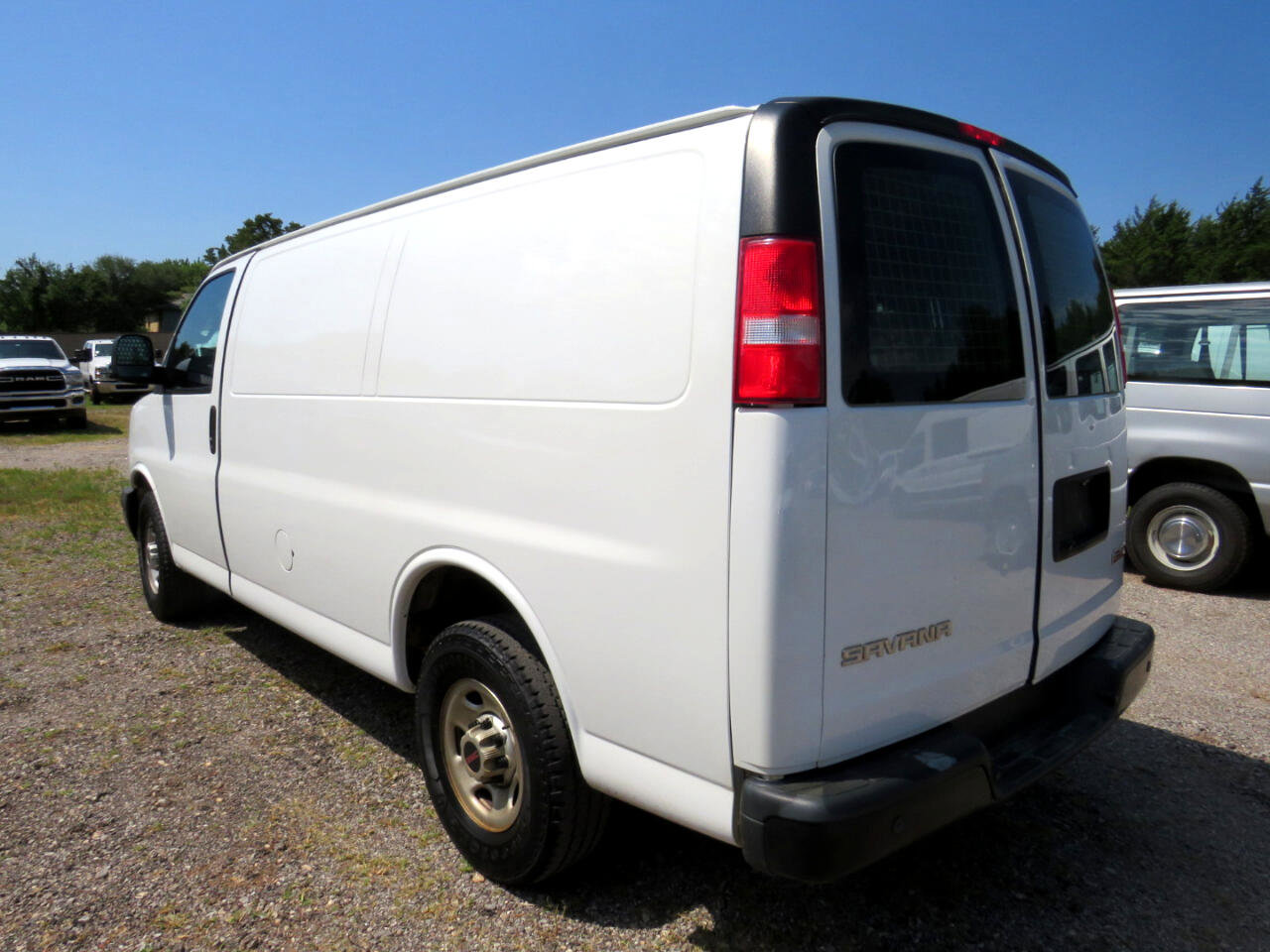 Used 2019 GMC Savana 2500 w/ Driver Convenience Package image 7