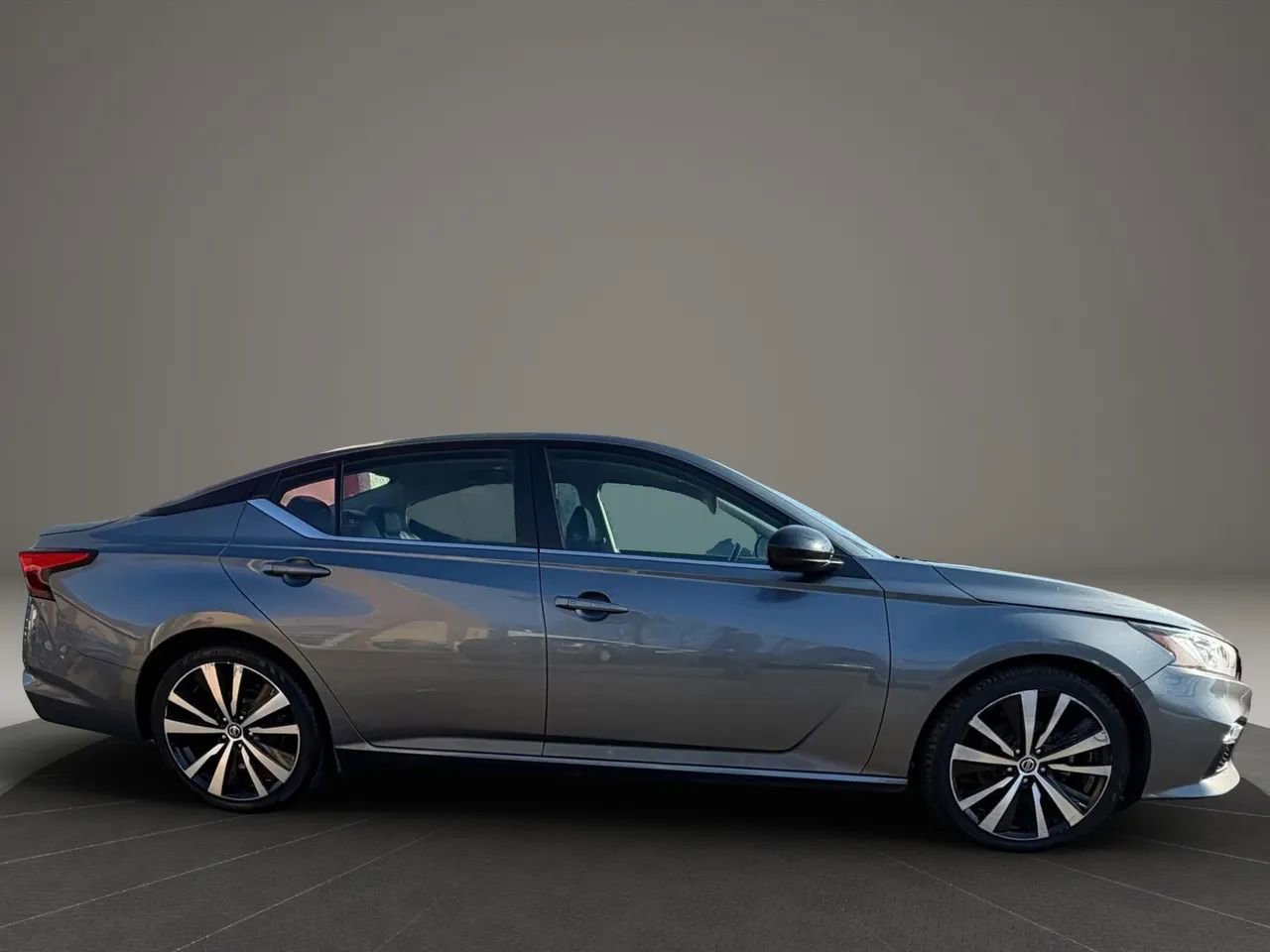 Used 2019 Nissan Altima 2.5 SR image 4