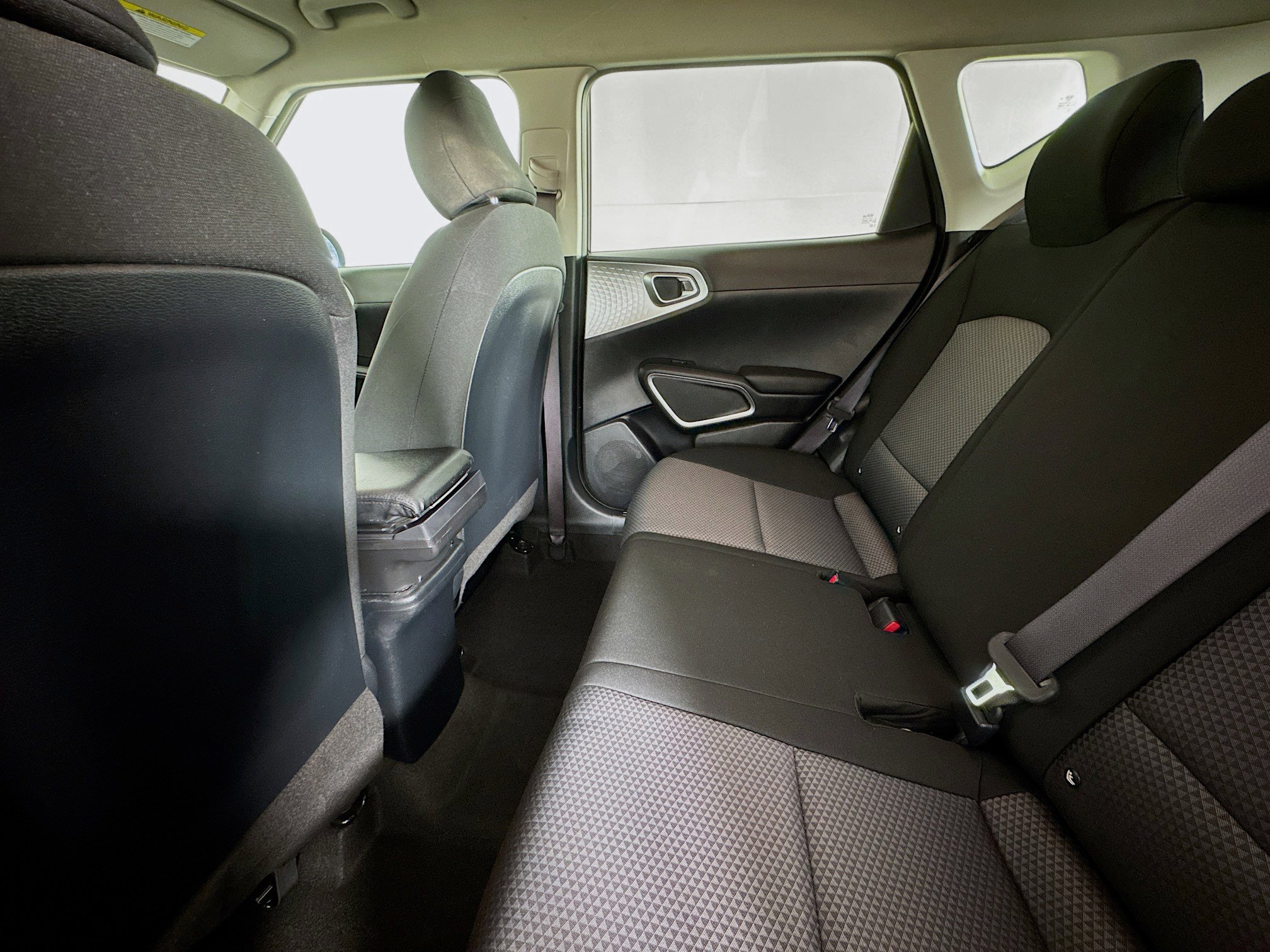 Used 2021 Kia Soul LX image 23