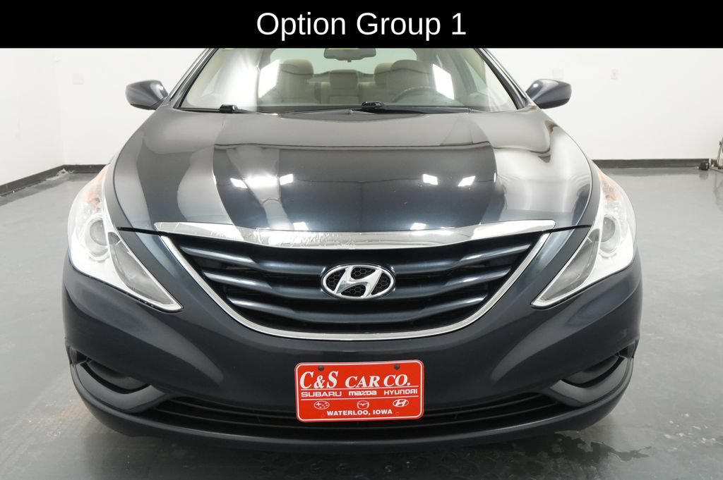 Used 2012 Hyundai Sonata GLS FWD image 2