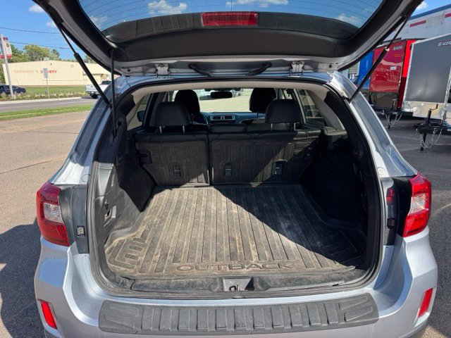 Used 2015 Subaru Outback 2.5i Limited AWD/4WD image 24