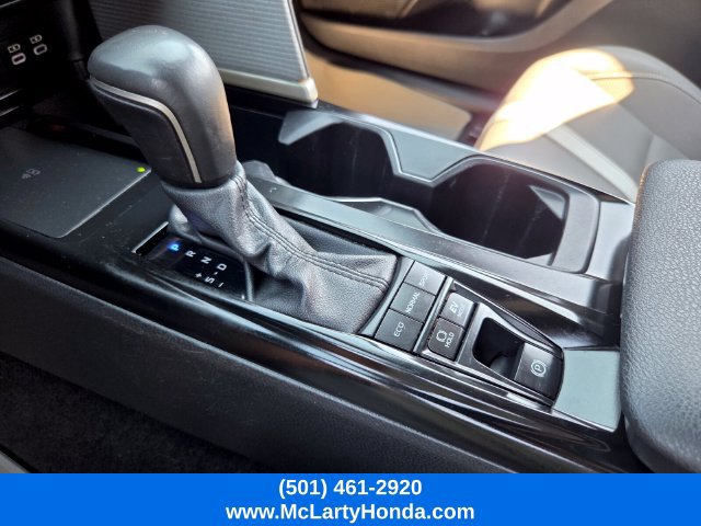 Used 2025 Toyota Camry SE FWD image 26