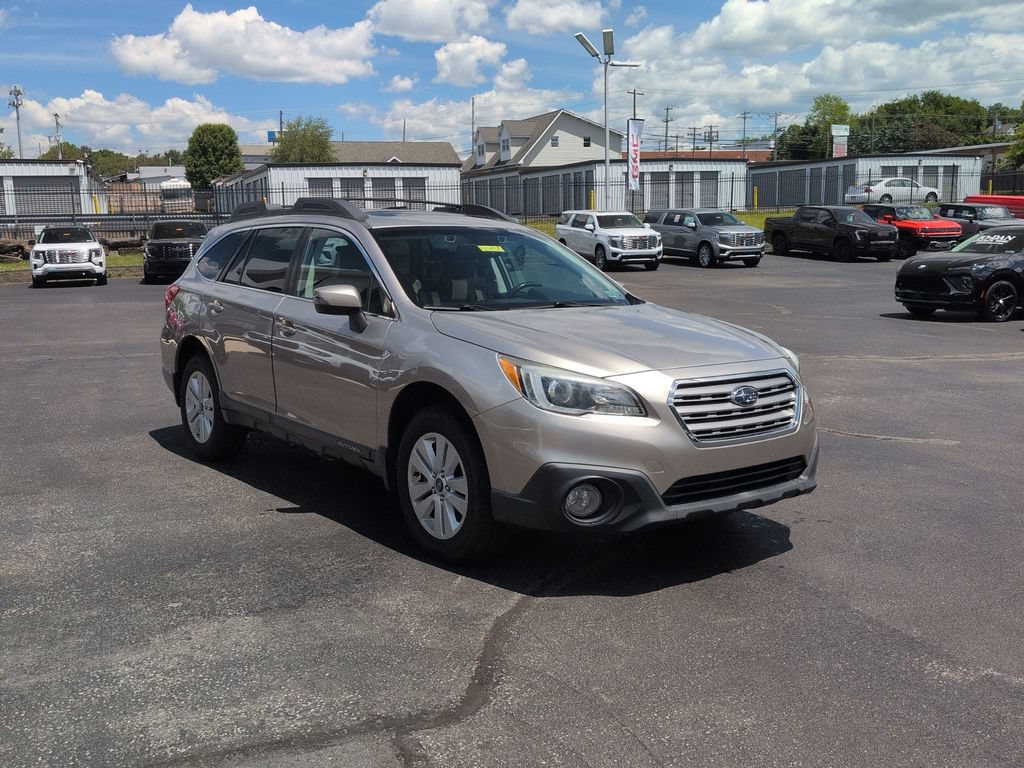 Used 2016 Subaru Outback 2.5i Premium AWD/4WD image 3