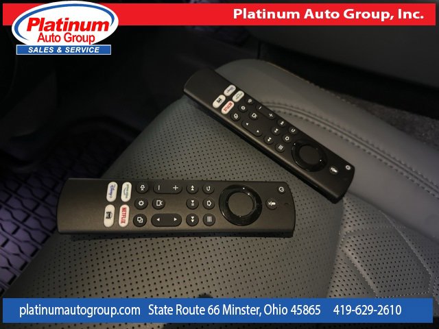 Used 2023 Jeep Grand Wagoneer L Series III w/ Rear Seat Video Group 1 image 29
